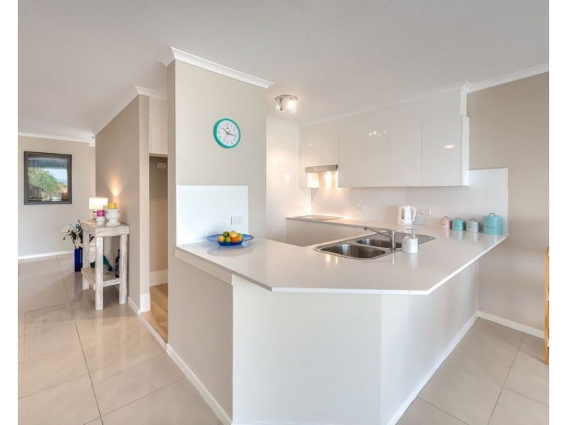 22/52 Back St, Biggera Waters QLD 4216