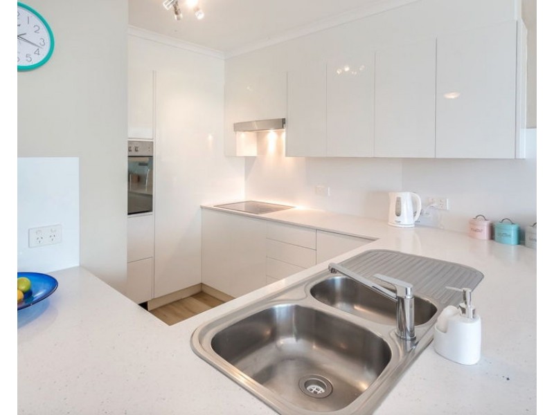 22/52 Back St, Biggera Waters QLD 4216