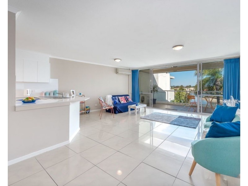 22/52 Back St, Biggera Waters QLD 4216