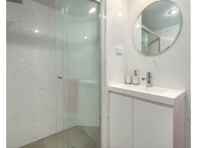 22/52 Back St, Biggera Waters QLD 4216