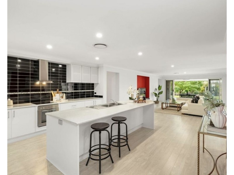 174 Edwards Street, Raceview QLD 4305
