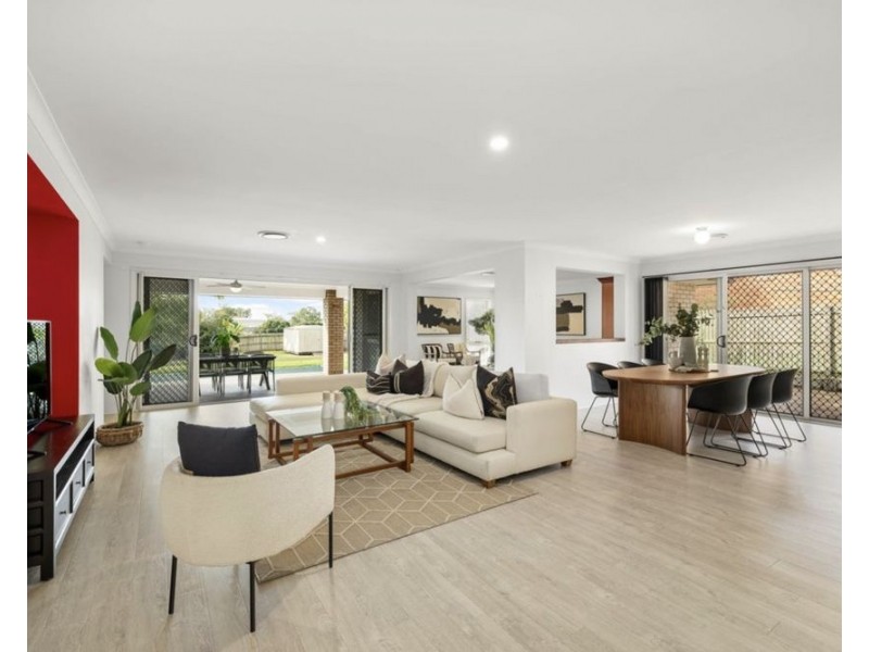 174 Edwards Street, Raceview QLD 4305