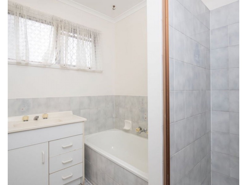 2/33 McKean St, Caboolture QLD 4510