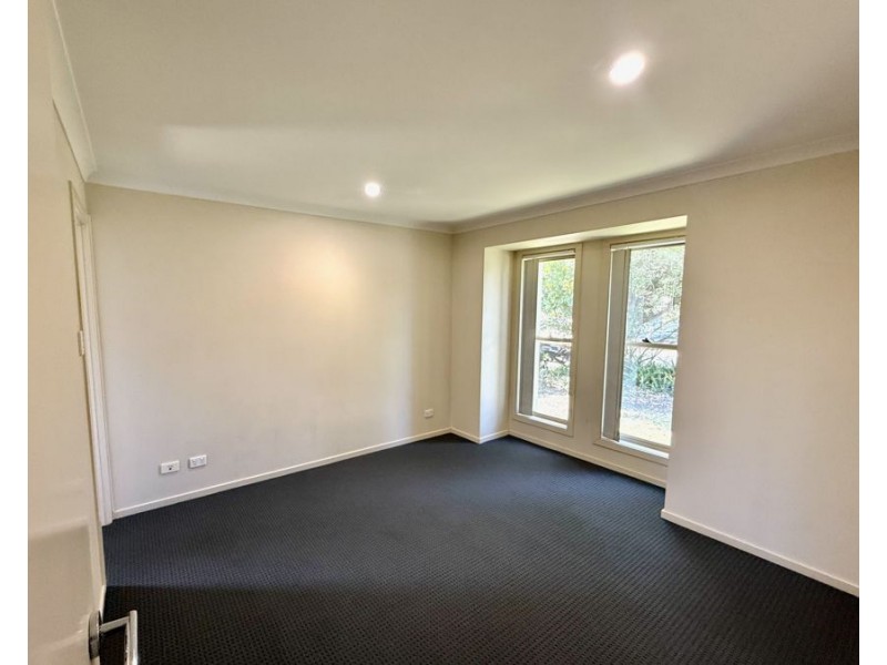 4 Glennis Ct, Bellmere QLD 4510