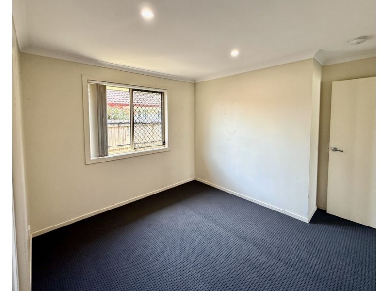 4 Glennis Ct, Bellmere QLD 4510