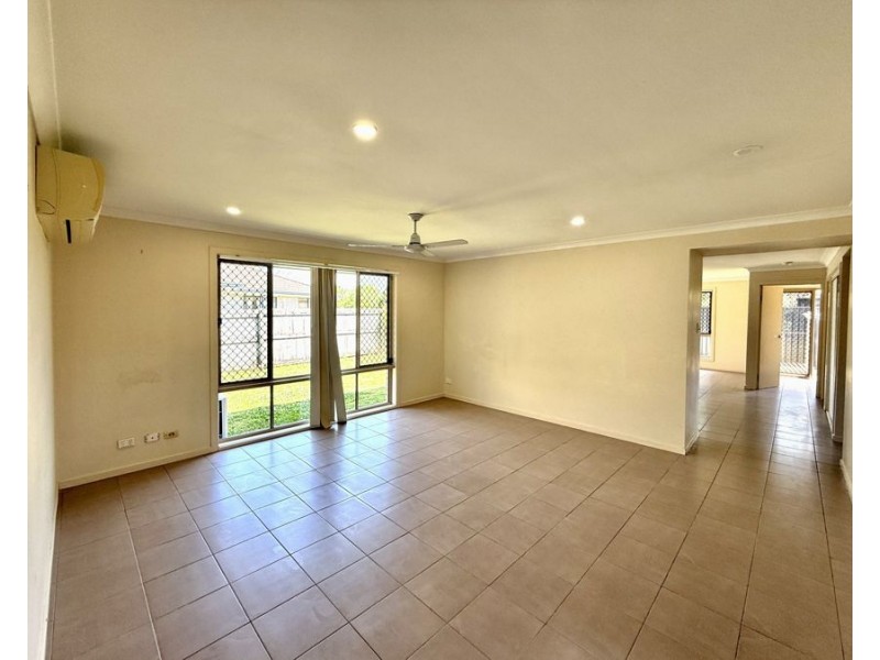 4 Glennis Ct, Bellmere QLD 4510