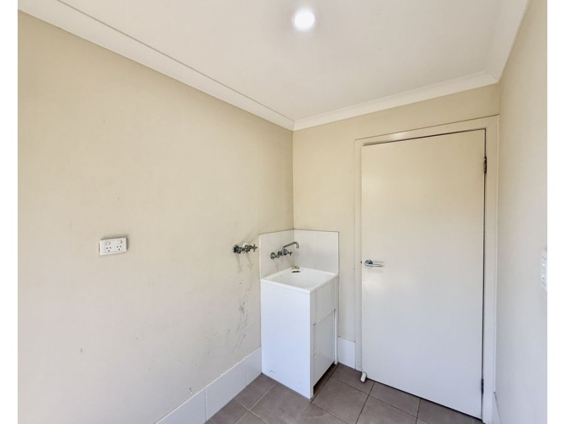 4 Glennis Ct, Bellmere QLD 4510