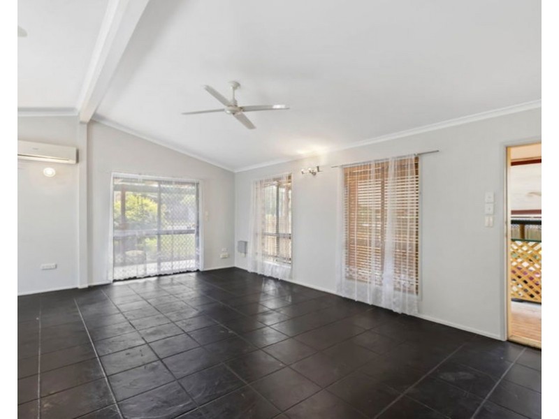 14 Hakari St, Crestmead QLD 4132