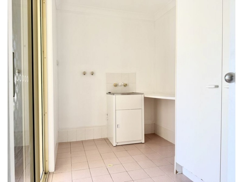 154 Lobb Street, Churchill QLD 4305