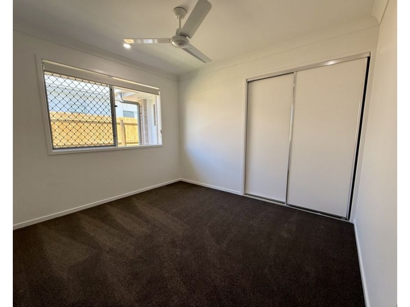 11 Cornell Street, Collingwood Park QLD 4301