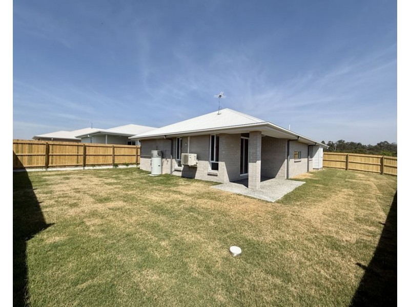11 Cornell Street, Collingwood Park QLD 4301