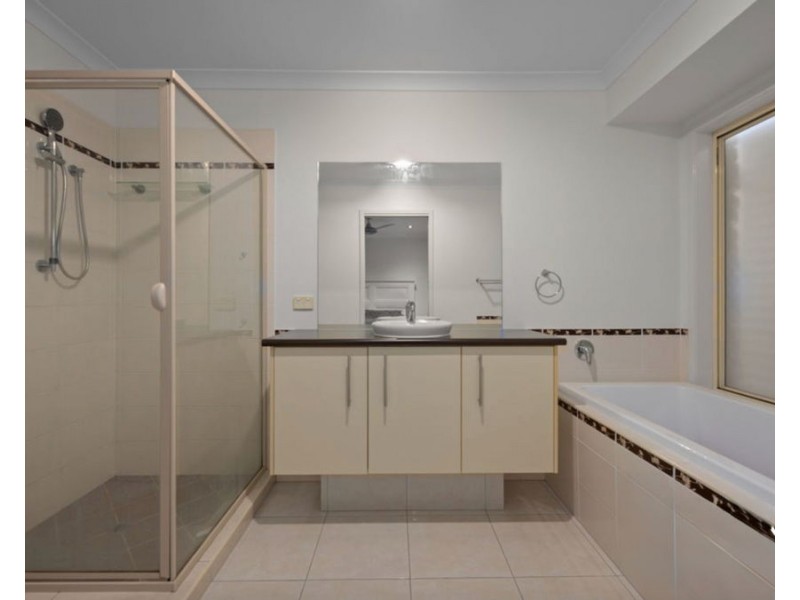 20 Mellor Pl, Brassall QLD 4305