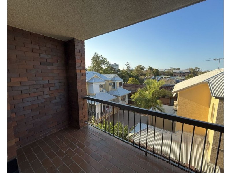 4/97 Beatrice St, Taringa QLD 4068