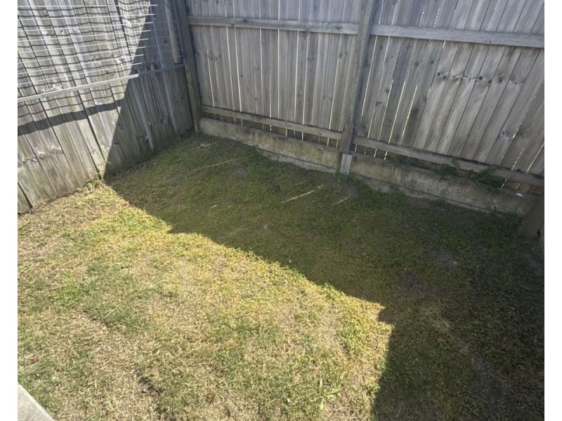2/8 Regatta Cct, Burpengary QLD 4505