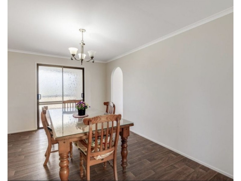 12 Risson, Wilsonton Heights QLD 4350