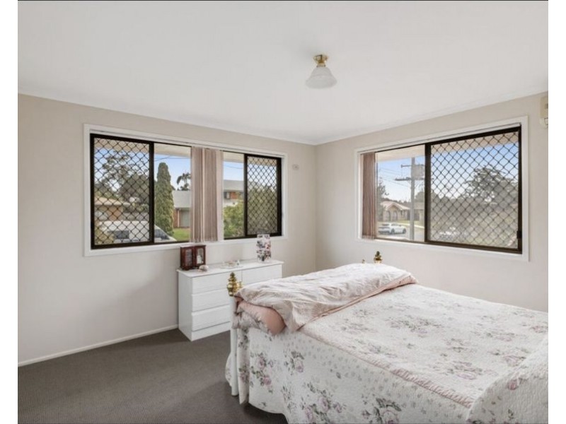 12 Risson, Wilsonton Heights QLD 4350