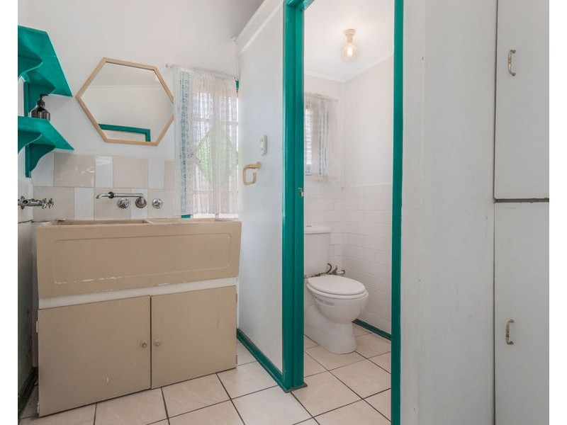 48 Clifton Street, Booval QLD 4304