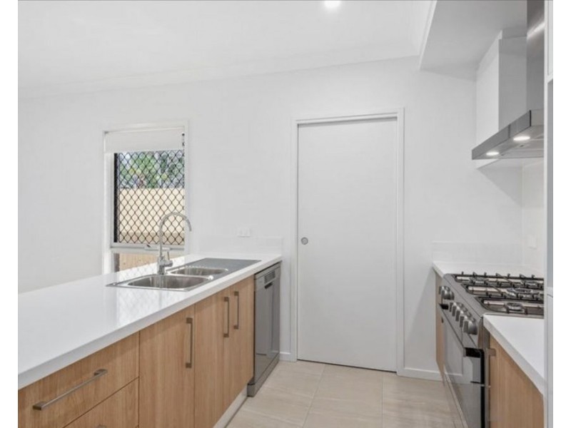 7 Prominence St, Pallara QLD 4110