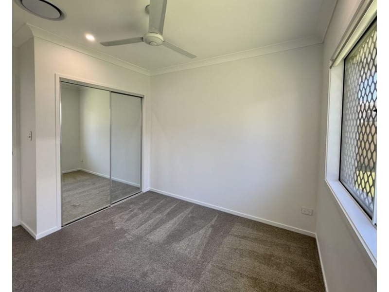 11 Glenthorne Street, Redland Bay QLD 4165