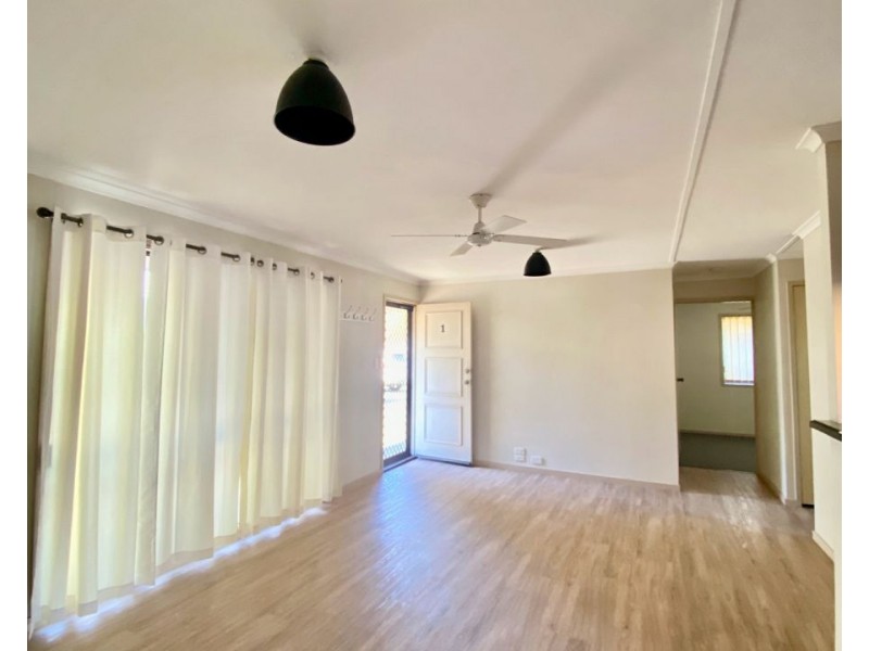 1/25 Henty Drive, Redbank Plains QLD 4301