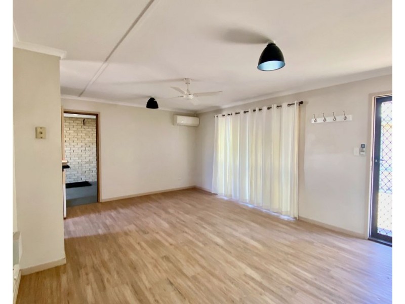1/25 Henty Drive, Redbank Plains QLD 4301