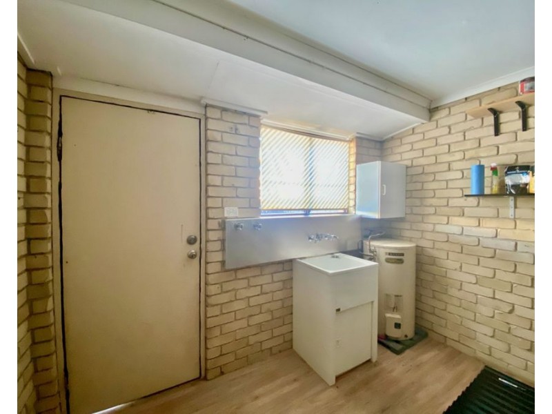 1/25 Henty Drive, Redbank Plains QLD 4301