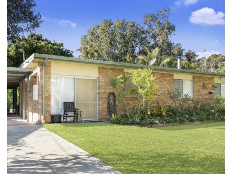 23 Trevor St, Beachmere QLD 4510