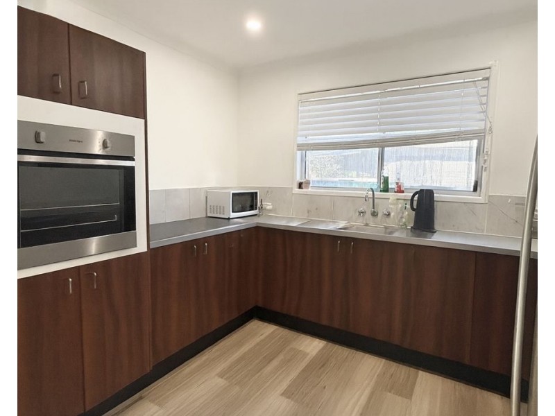 23 Trevor St, Beachmere QLD 4510