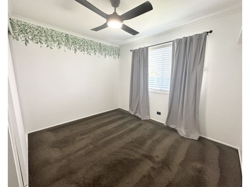 23 Trevor St, Beachmere QLD 4510