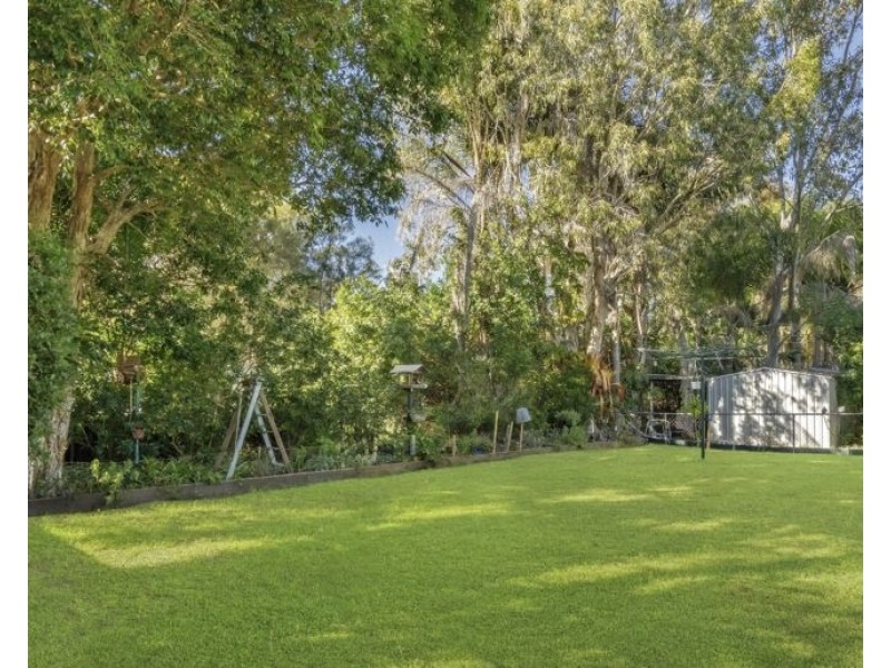 23 Trevor St, Beachmere QLD 4510