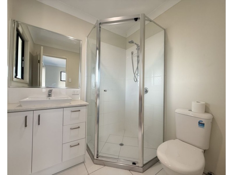 1/44 Baden Jones Way, North Booval QLD 4304