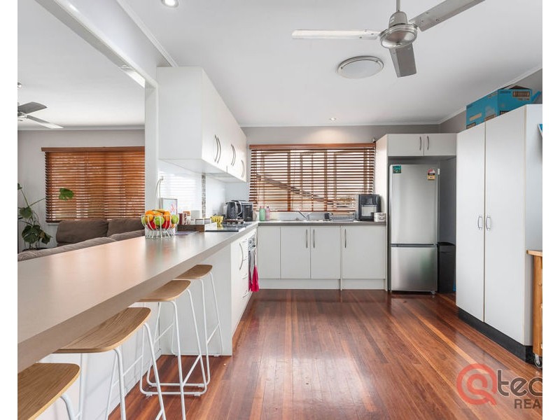 24 Emerald Street, Brassall QLD 4305