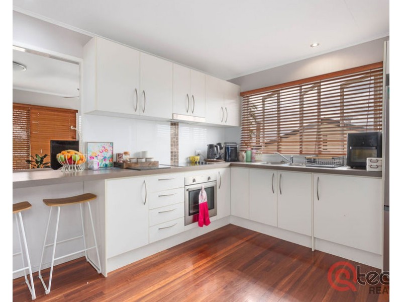 24 Emerald Street, Brassall QLD 4305