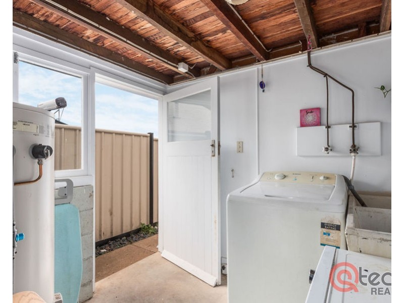 24 Emerald Street, Brassall QLD 4305