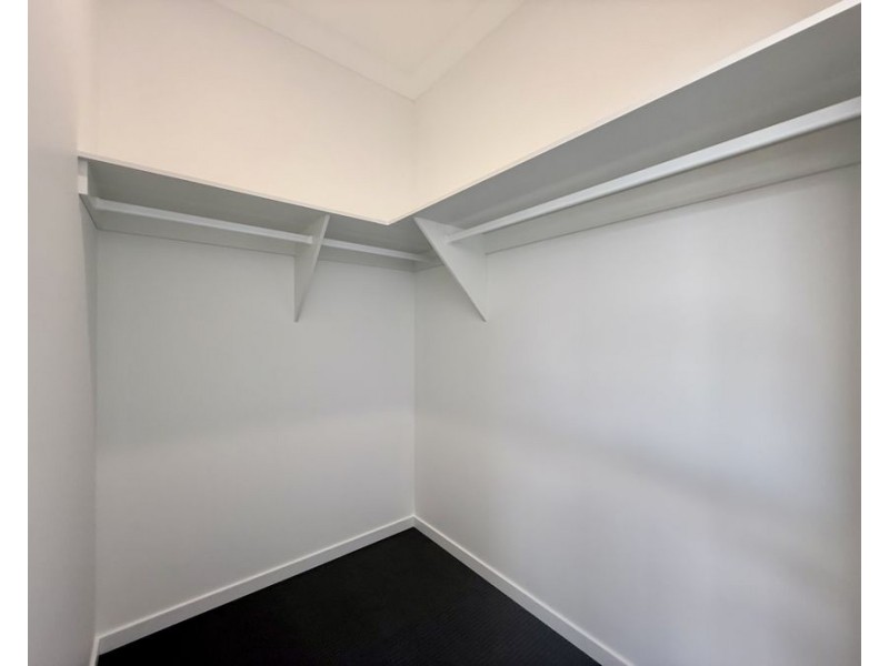 1/34 Carousel Street, Hillcrest QLD 4118