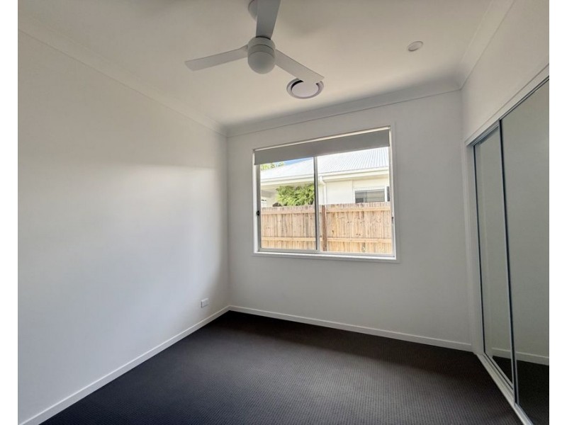 1/34 Carousel Street, Hillcrest QLD 4118