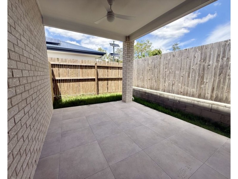 1/34 Carousel Street, Hillcrest QLD 4118