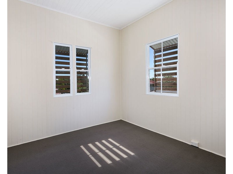 26 Lusitania Street, Newtown QLD 4305