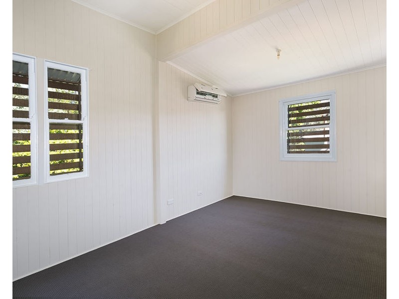 26 Lusitania Street, Newtown QLD 4305