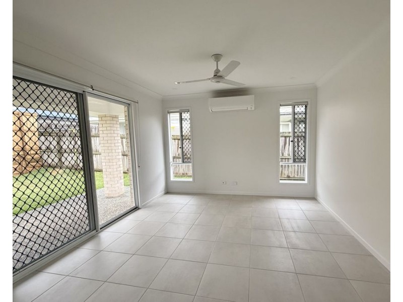 7 Nikola Ct, Bellbird Park QLD 4300