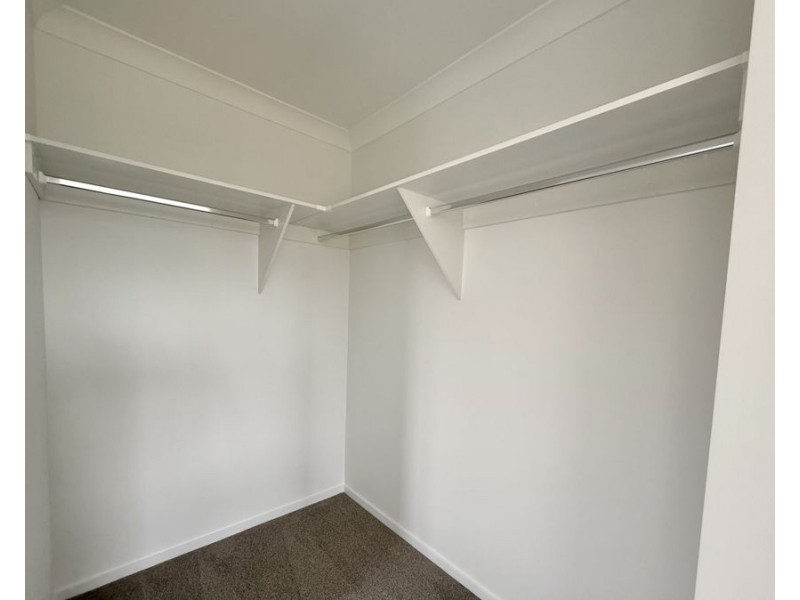 7 Nikola Ct, Bellbird Park QLD 4300