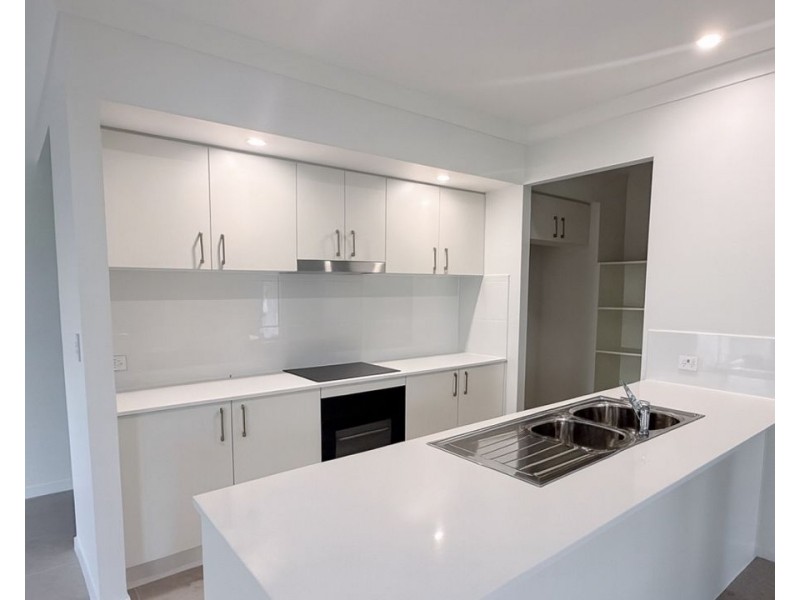 12 Cooper Drive, Collingwood Park QLD 4301