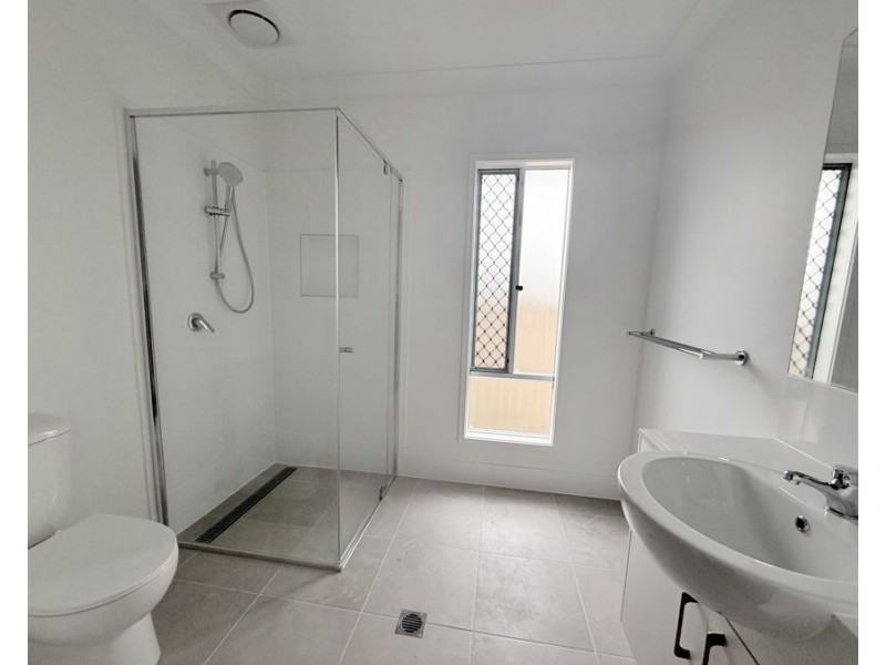 12 Cooper Drive, Collingwood Park QLD 4301