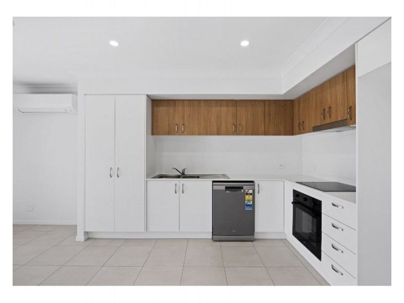 1/37 Royal St, Park Ridge QLD 4125