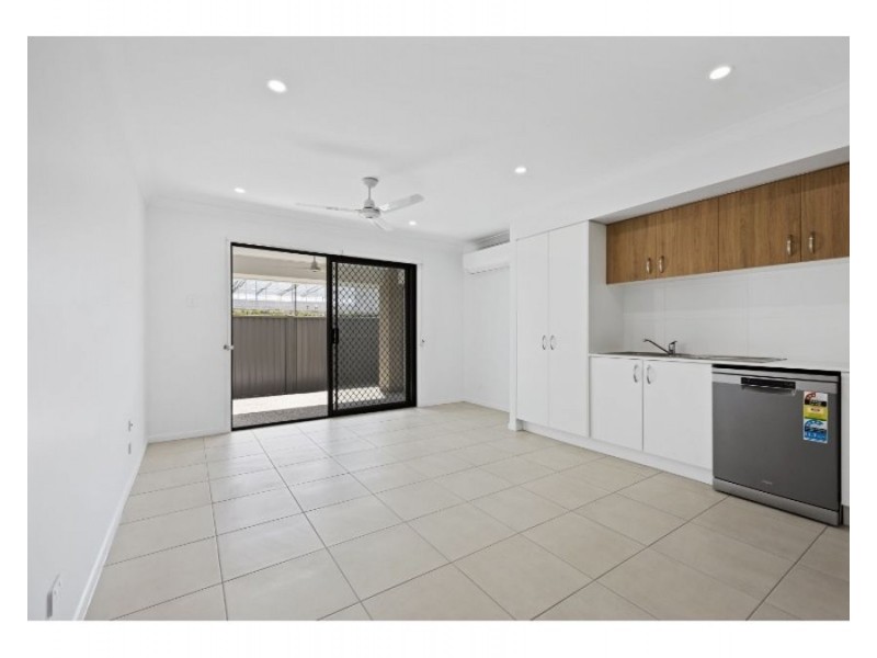 1/37 Royal St, Park Ridge QLD 4125
