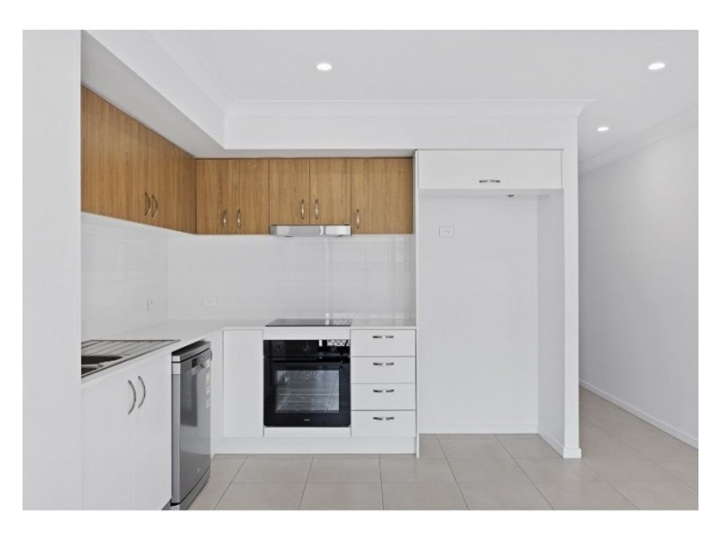 1/37 Royal St, Park Ridge QLD 4125