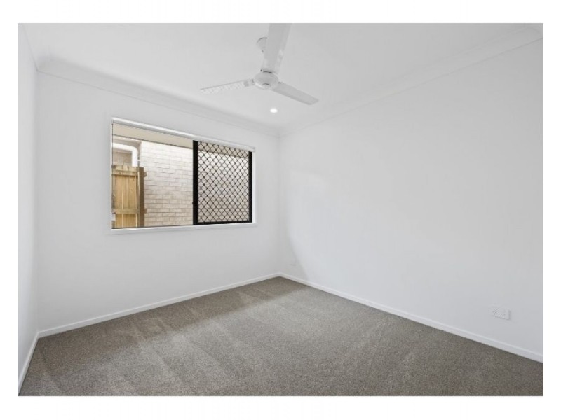 1/37 Royal St, Park Ridge QLD 4125