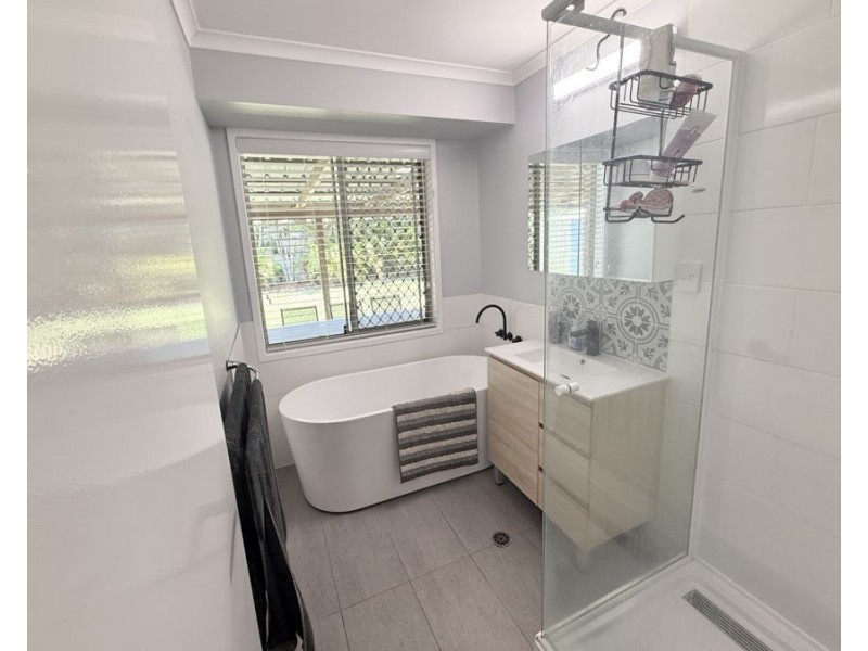 1 Lester St, Bray Park QLD 4500