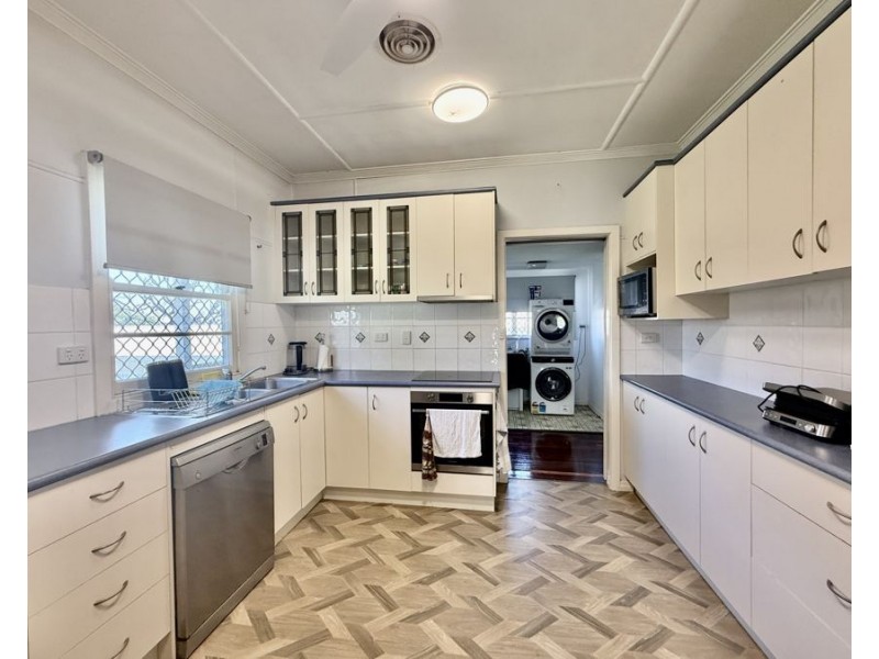 14 Idolwood Street, Eastern Heights QLD 4305