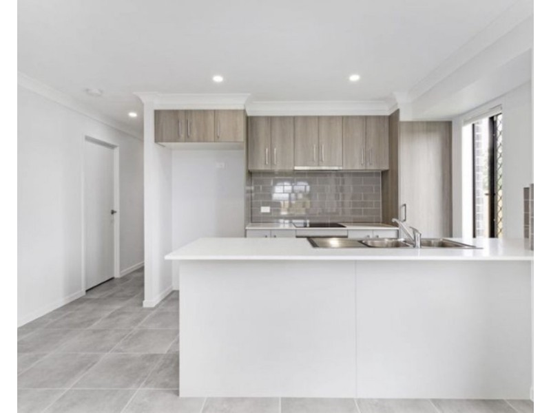 1/14 Pelham Street, Logan Reserve QLD 4133